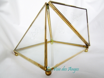 Pyramide en Métal Doré et Verre Pentagramme 16cm