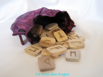 Runes en Bois